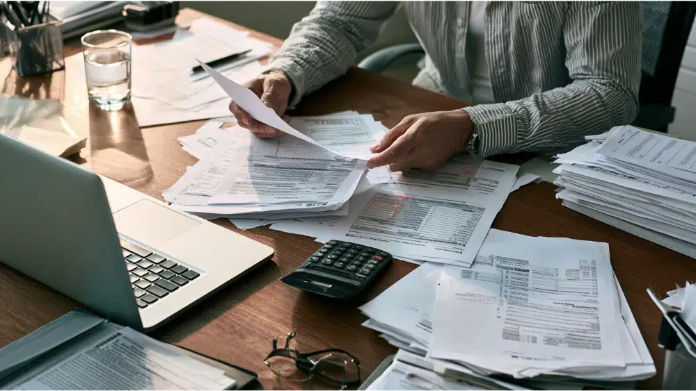 Tax planning strategies that minimize tax liabilities without distorting the plan